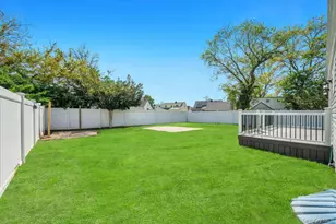 543 Coolidge Ave, Rockville Centre, NY 11570 - Photo 35
