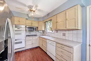 99 Redwood Ln, Massapequa Park, NY 11762 - Photo 15
