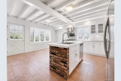 4 N Ravine Road, Great Neck, NY 11023 - Photo 7
