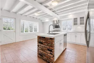 4 N Ravine Rd, Great Neck, NY 11023 - Photo 7
