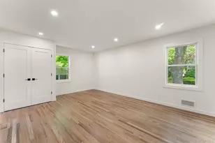 153 Waverly Rd, Scarsdale, NY 10583 - Photo 17