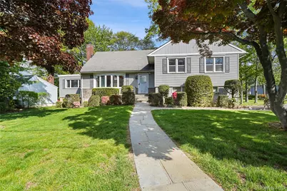 48 Stanton Circle, New Rochelle, NY 10804 - Photo 1