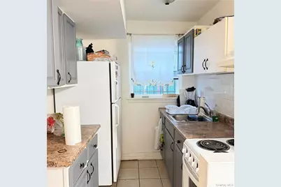 9208 43rd Avenue, Elmhurst, NY 11373 - Photo 9