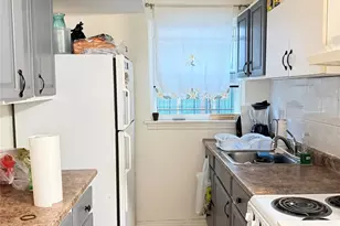 92-08 43rd Ave, Elmhurst, NY 11373 - Photo 9