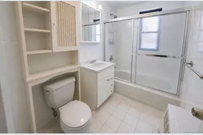 9137 153 Avenue #1, Ridgewood, NY 11414 - Photo 19