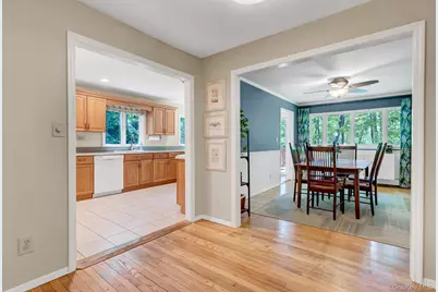 16 Maplewood Drive, Northport, NY 11768 - Photo 9
