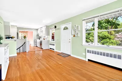 25 Hillside Avenue, Valhalla, NY 10595 - Photo 11