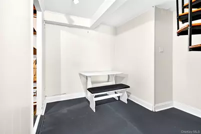 25 Hillside Avenue, Valhalla, NY 10595 - Photo 29