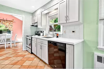 25 Hillside Avenue, Valhalla, NY 10595 - Photo 13