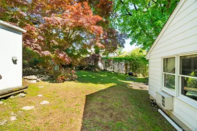 25 Hillside Avenue, Valhalla, NY 10595 - Photo 47