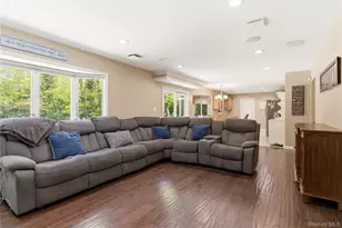 14 Long Acre Ln, Dix Hills, NY 11746 - Photo 7