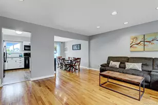 42 Briarwood Ln, Plainview, NY 11803 - Photo 5