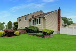 42 Briarwood Ln, Plainview, NY 11803 - Photo 23