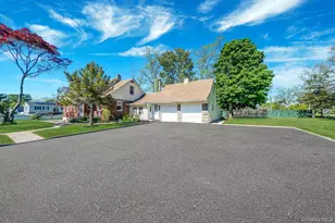 136 1st St, Brentwood, NY 11717 - Photo 3
