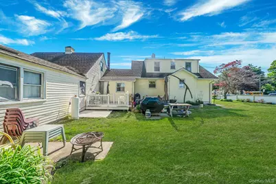 136 1st Street, Brentwood, NY 11717 - Photo 5