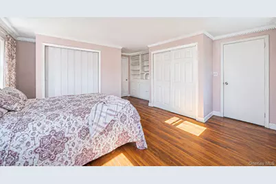 136 1st Street, Brentwood, NY 11717 - Photo 17