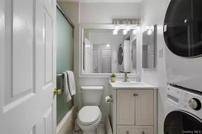 7111 Sutton Place #3, Fresh Meadows, NY 11365 - Photo 15