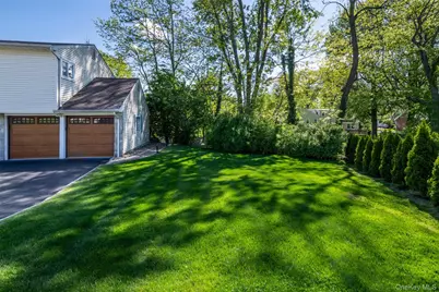 1 Lynns Way, New Rochelle, NY 10805 - Photo 17