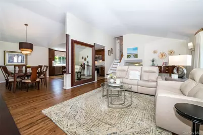 1 Lynns Way, New Rochelle, NY 10805 - Photo 5