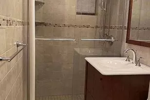 21-06 35th St, Astoria, NY 11105 - Photo 17