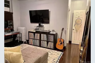 21-06 35th Street #1B, Astoria, NY 11105 - Photo 3