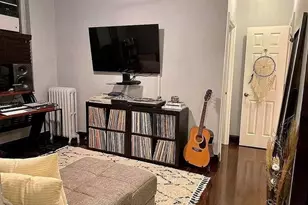 21-06 35th St, Astoria, NY 11105 - Photo 3