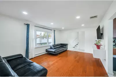 32 Beverly Street, Islip, NY 11751 - Photo 7