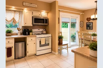 61 E Hall Avenue #New City, NY 10956, New City, NY 10956 - Photo 5