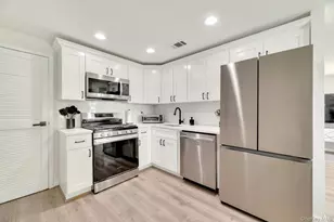 394 Birchwood Rd, Medford, NY 11763 - Photo 9