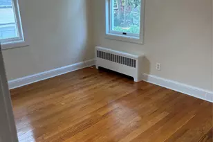 261 Schenck Ave, Great Neck, NY 11021 - Photo 5