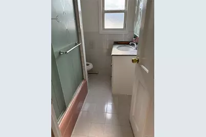 261 Schenck Avenue #2nd Floor, Great Neck, NY 11021 - Photo 7