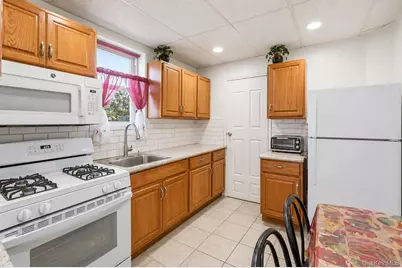 18601 Nashville Boulevard, Springfield Gardens, NY 11413 - Photo 11