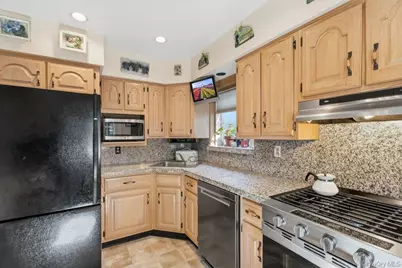 69 Lewis Road, Merrick, NY 11566 - Photo 9