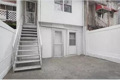 1029 Wheeler Avenue, Bronx, NY 10472 - Photo 13