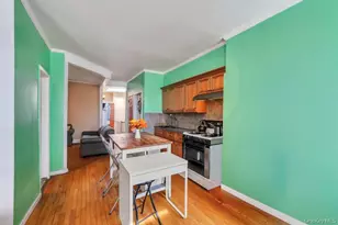 61-44 Eliot Ave, Middle Village, NY 11379 - Photo 25