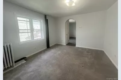 38 Hamilton Avenue #101, Oyster Bay, NY 11771 - Photo 5