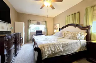19 Hartsdale Ln, Coram, NY 11727 - Photo 5
