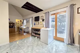 19 Hartsdale Ln, Coram, NY 11727 - Photo 7