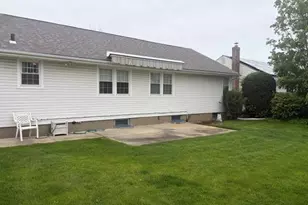 53 Colonial Dr, Farmingdale, NY 11735 - Photo 17