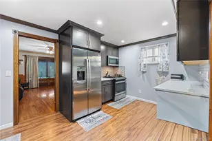 554 Grant Ave, West Hempstead, NY 11552 - Photo 3