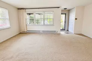 257 Edinburgh Dr, Ridge, NY 11961 - Photo 3