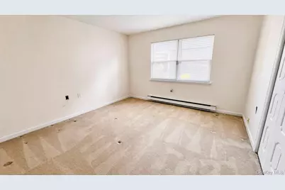 257 Edinburgh Drive, Ridge, NY 11961 - Photo 7