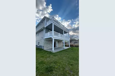 762 Pecan Street, Lindenhurst, NY 11757 - Photo 11
