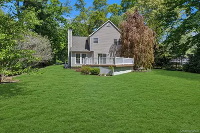 17 Claire Avenue, Huntington Station, NY 11746 - Photo 33