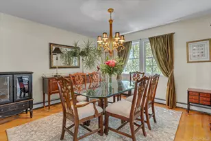 17 Claire Ave, Huntington Station, NY 11746 - Photo 9