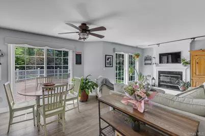 17 Claire Avenue, Huntington Station, NY 11746 - Photo 13