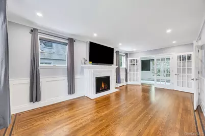72 King Street, Malverne, NY 11565 - Photo 7