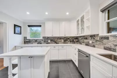 72 King Street, Malverne, NY 11565 - Photo 15