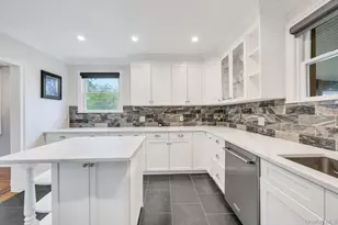 72 King St, Malverne, NY 11565 - Photo 15