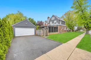 72 King St, Malverne, NY 11565 - Photo 5